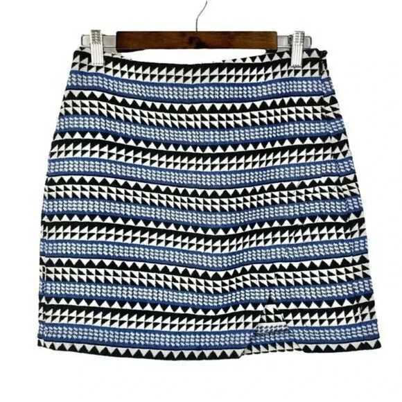BCBG Blue & White Printed Knit Side Slit Mini Skirt 6 - Picture 2 of 5